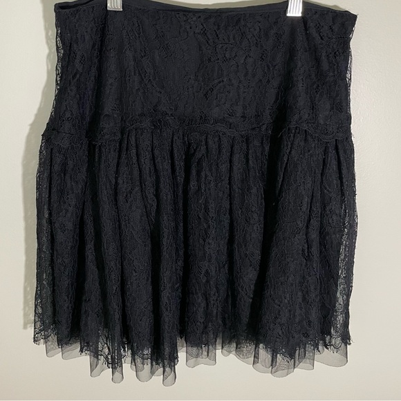Ralph Lauren Rugby Mesh & Lace Tiered Mini Skirt - Picture 5 of 7